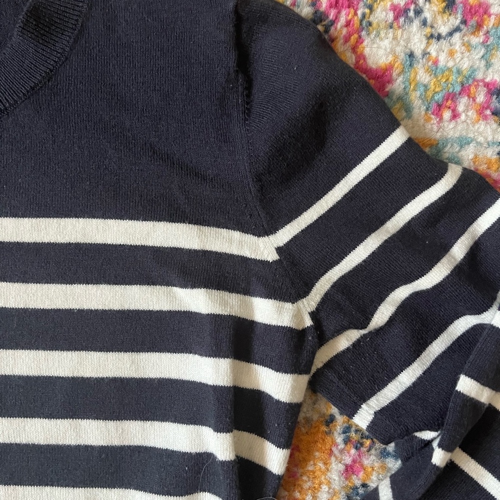 Banana Republic top - Picture 3 of 3